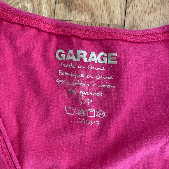 GARAGE Tee 🌺 - Picture 3 of 4